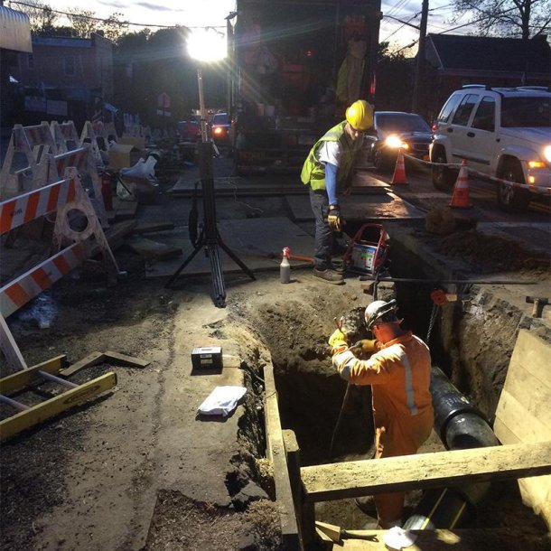 Transportabel scenelight m/indbygget Li-ion batteri, 7000 Lumen, 360 graders belysning