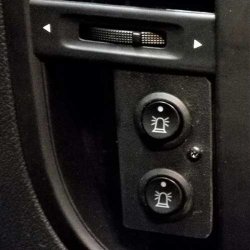 KONTAKT FOR BLINK, GUL BAGGRUND