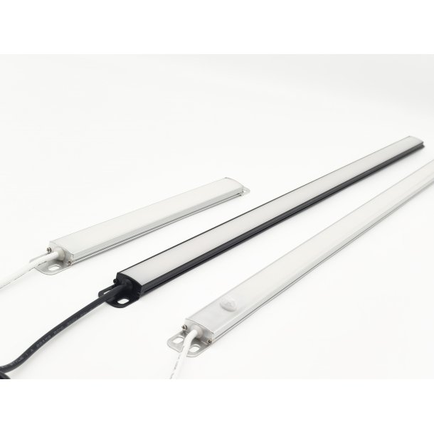 Interirlys LED, 24V, 700 mm. 2M ledning. IP54, 4500 Kelvin